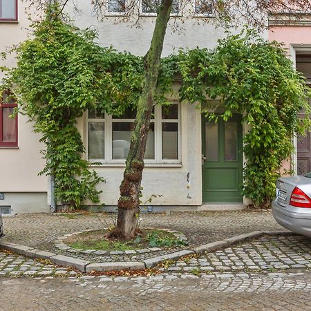 Pet Friendly Apartment In Naumburg With Kitchen Bagian luar foto