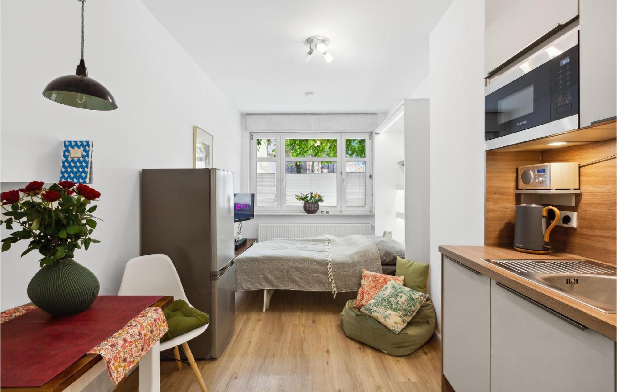 Pet Friendly Apartment In Naumburg With Kitchen Bagian luar foto